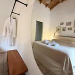 Apartment Traditional House Pouglia