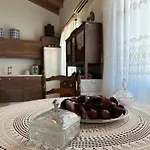 Traditional House Pouglia * Loutses
