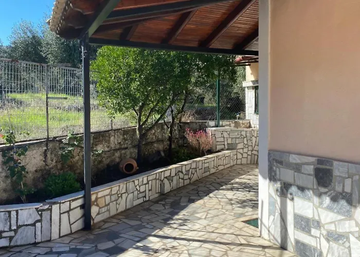 Appartement Traditional House Pouglia Loútsai