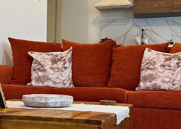 Апартаменты Traditional House Pouglia Loutses
